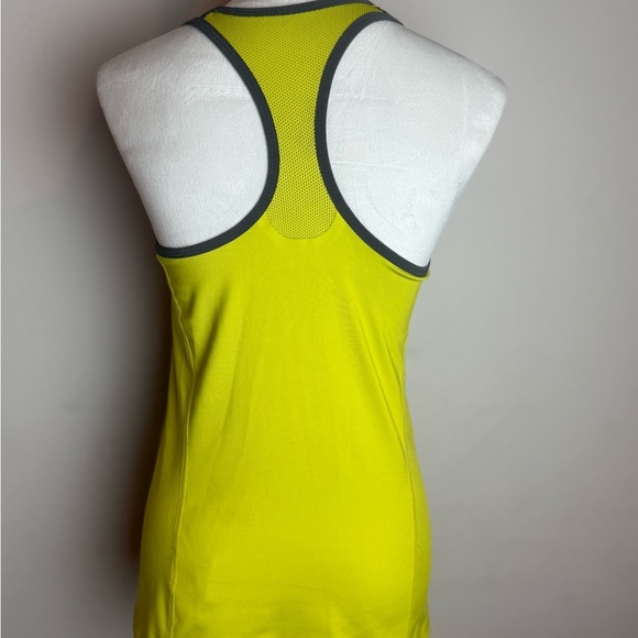 Nike Dri-FIT Women’s Gray Yellow Sleeveless Athletic Tank Top Size L - Picture 5 of 10